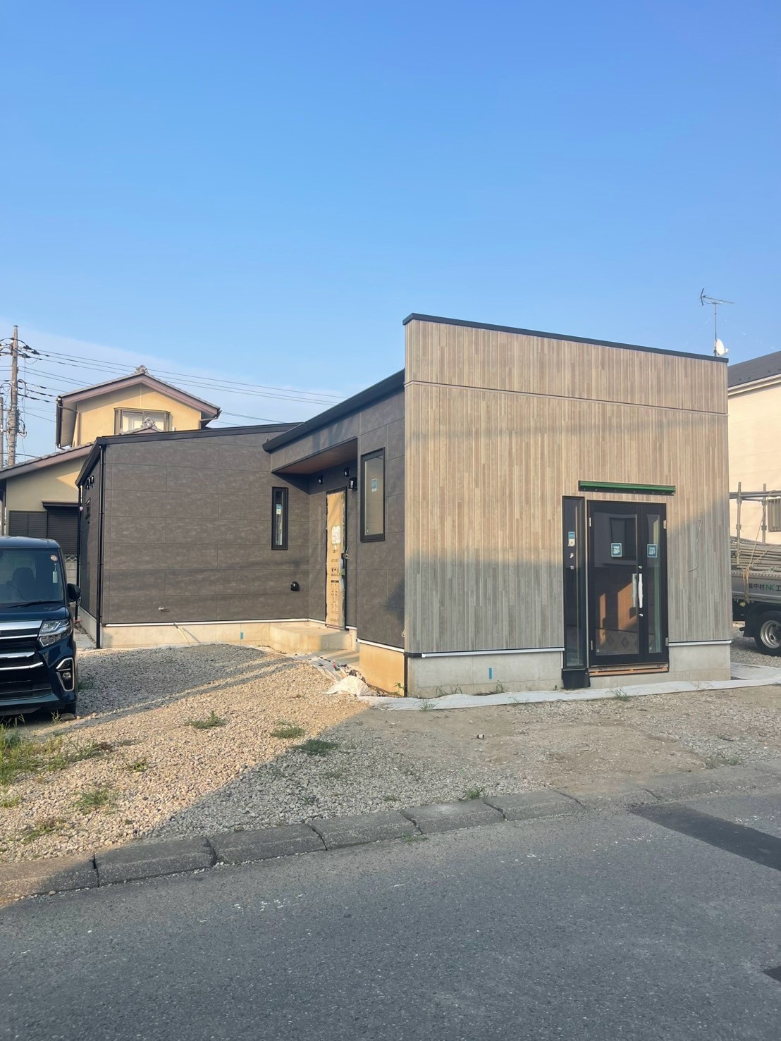 山本邸　足場撤去後の外観.jpg